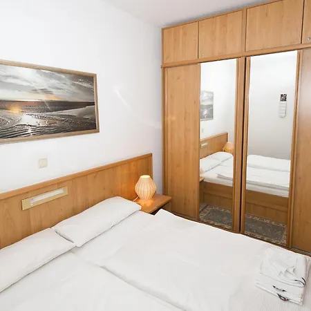 Residenz Albatros, 11
